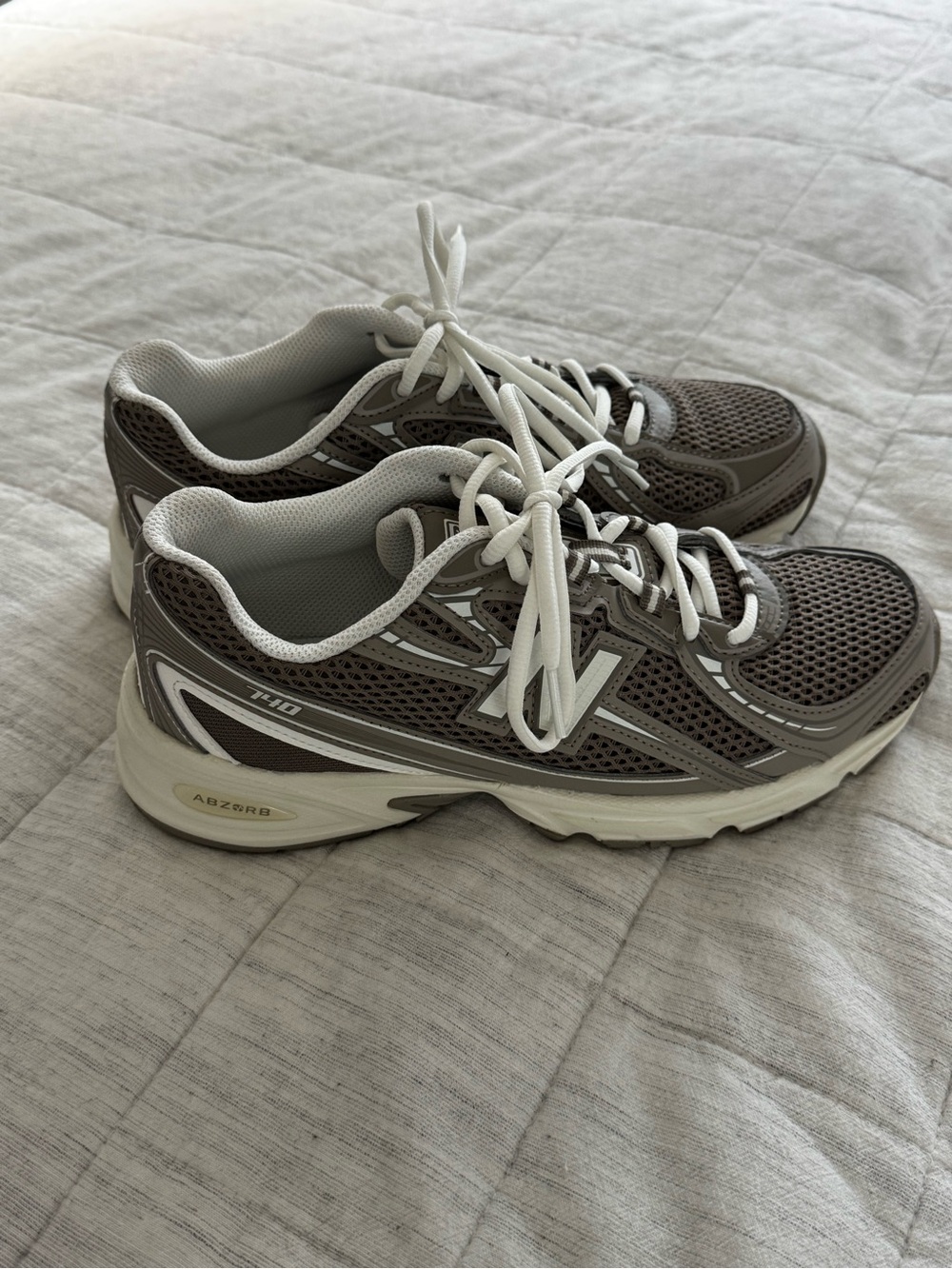 New Balance 740 Sneaker